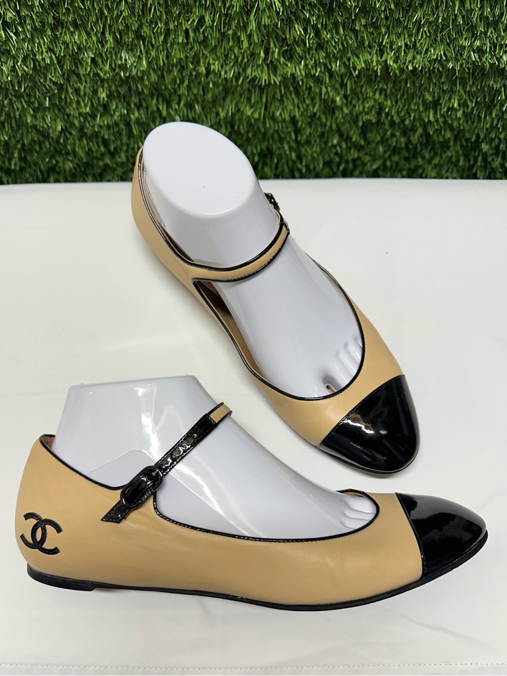 Chanel Leather Mary Jane Flats Size 38.5
